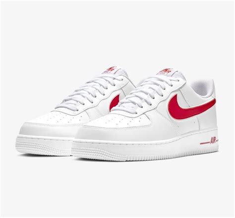 nike air force 1 rote nike zeichen